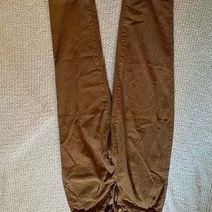 Skinny and mom jeans